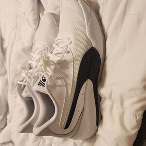 PUMA Triple Men's Basketball Size 7.5 US White-Black New